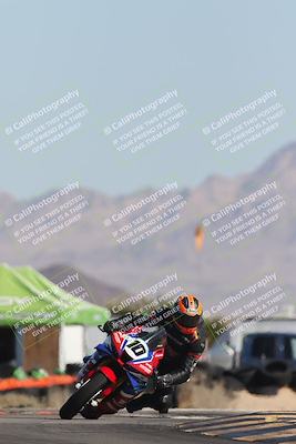 media/Oct-30-2025-Racers Edge (Thu) [[dabbdaf680]]/2-A Group/Session 2 (Turn 16)/